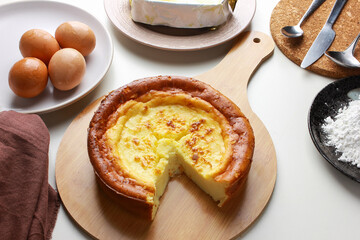 delicious burn cheese cake for small family to eat together.