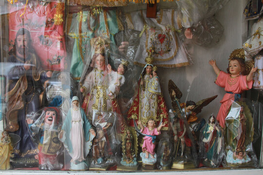 Statues of virgin Mary