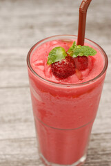 mixed berries with yogurt smoothies on the table