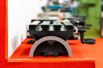 T slot angle rotate or tilting worktable of cnc machining center or milling and other machine for metalwork industrial on table