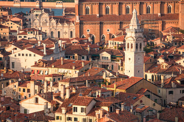 Fototapeta premium Overlooking the city of Venice