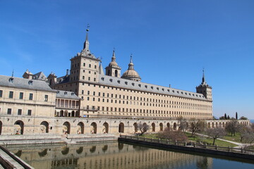 Fototapeta na wymiar Escorial monestry in Madrid
