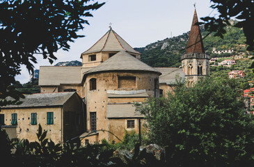 Fototapeta na wymiar historic village of Finalborgo in Liguria