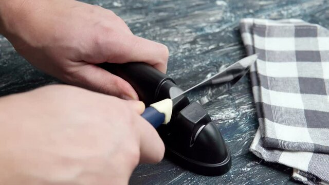 Knife sharpener, kitchen utensil, can be used for sharpen knife or scissors.