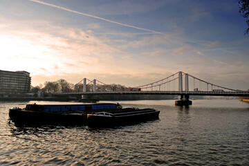 Fototapeta na wymiar Chelsea Bridge River Thames London