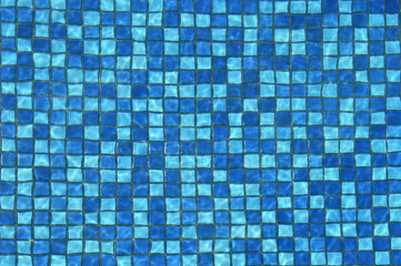 Fliesen im Schwimmbad