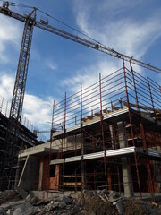 Lavori in corso nel cantiere in primavera - business