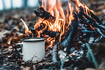 Making coffee at the stake. Make coffee or tea on the fire of nature. Burned fire. A place for fire.