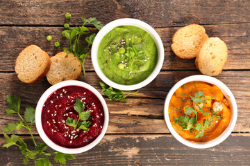 vegan vegetable dips- hummus and toast