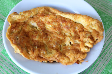 Minced pork omelette is a simple and easy dish to cook.