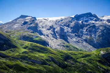 Fototapeta premium Alpine glaciers and mountains landscape in French alps.