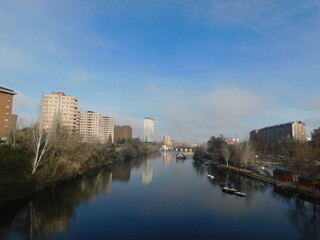 Promenade pr&egrave;s du Pisuerga, &agrave; Valladolid, en Espagne