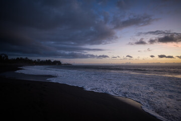 Obraz premium Sunset at Etang-Salé, Reunion Island