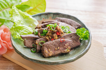 豚レバーのソテー