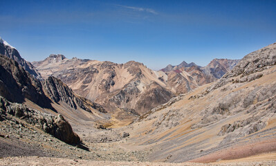 Fototapeta na wymiar View from the top of Santa Rosa Pass on the Cordillera Huayhuash circuit, Ancash, Per