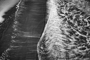 Crédence de cuisine en verre imprimé Noir et blanc Mouvement des vagues, longue exposition, bord de mer
