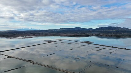 survol des corbières maritimes et du parc naturel de la narbonnaise