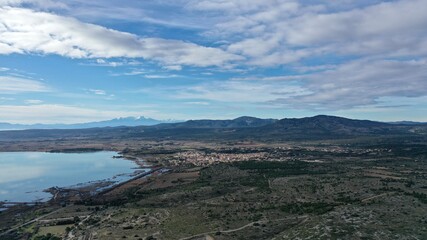 survol des corbières maritimes et du parc naturel de la narbonnaise