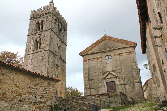 Smalest Town In The World Hum