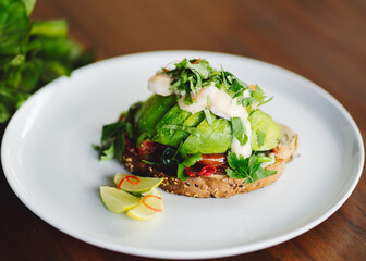 Shrimps avocado toast
