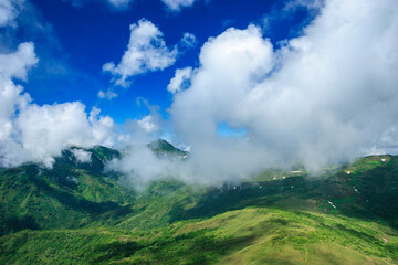 北海道　南暑寒岳より望む暑寒別岳