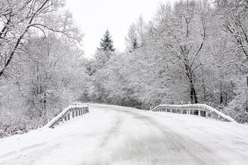 Naklejka premium snow covered road