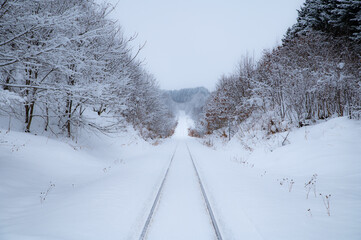 冬美瑛雪霞の鉄道のある風景