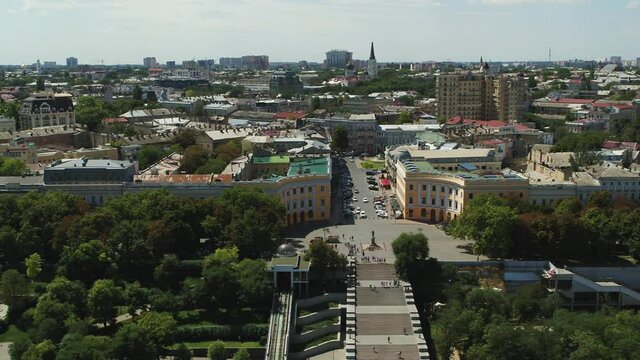 Parorama along the Odessa embankment. Monument to Richelieu. The Potemkin Stairs.