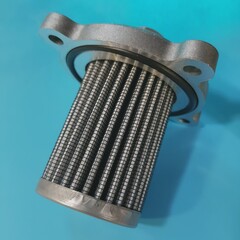 Fuel filter for cleaning gas in a car