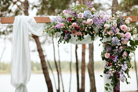 Wedding decor. Beautiful event venue. Creative decoration