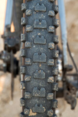 Bicycle tire with aggressive tread in the sand