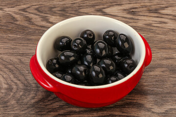 Black olives in the bowl