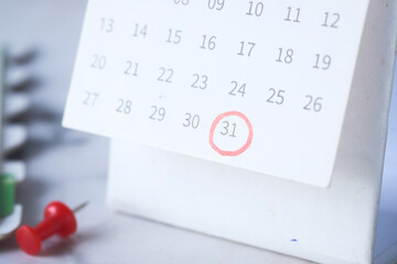 deadline concept with red mark on calendar date 