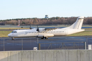 Passenger turboprop airplane for regional travel