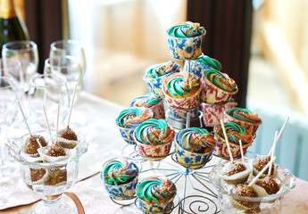 Fototapeta premium candy bar, sweet buffet table, champagne snacks
