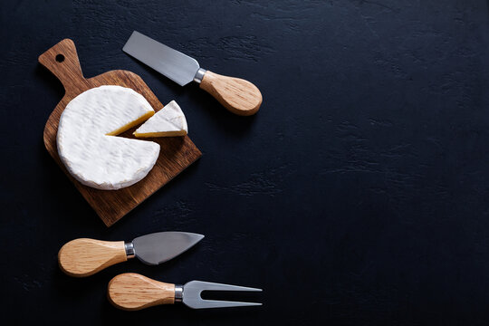 Different sorts of cheese on backround