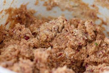 Masse für Falafel aus Kichererbsen, Bohnen, niemand