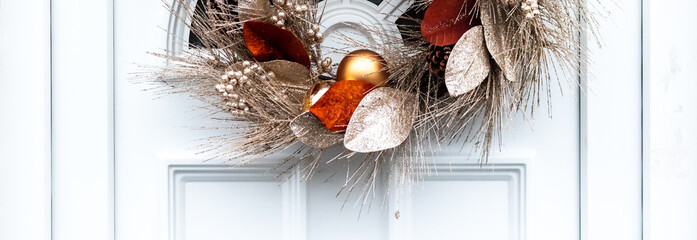 Trendy modern Christmas wreath