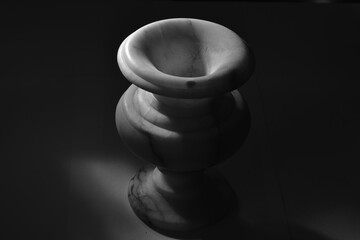 Marble vase in black and white