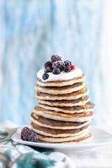 pancake with honey, healthy breakfast