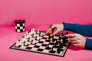 Woman playing chess  © minerva