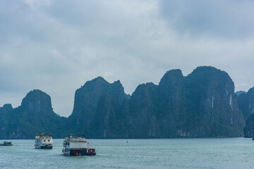 Fototapeta na wymiar Ha Long Bay landscape, Vietnam