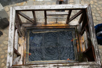 湯の峰温泉・湯筒