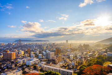 青空の都市風景 香川県