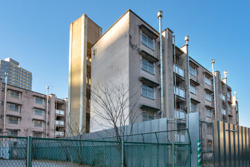 取り壊しをする都営青山北町アパート