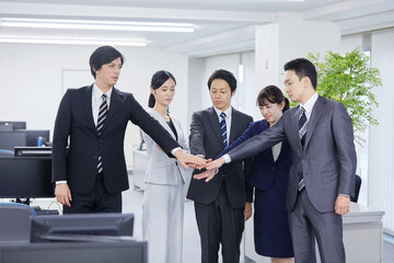 ビジネス　団結