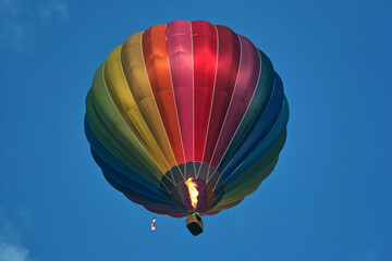 Fototapeta premium colorful hot air balloon in flight