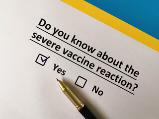 Obraz premium One person is answering question about vaccines. He knows about severe vaccine reaction.