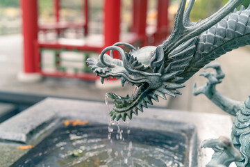 chinese dragon statue