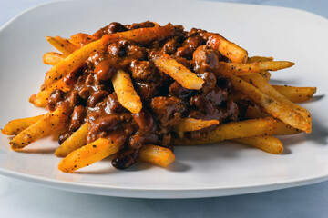 plate of chili fries